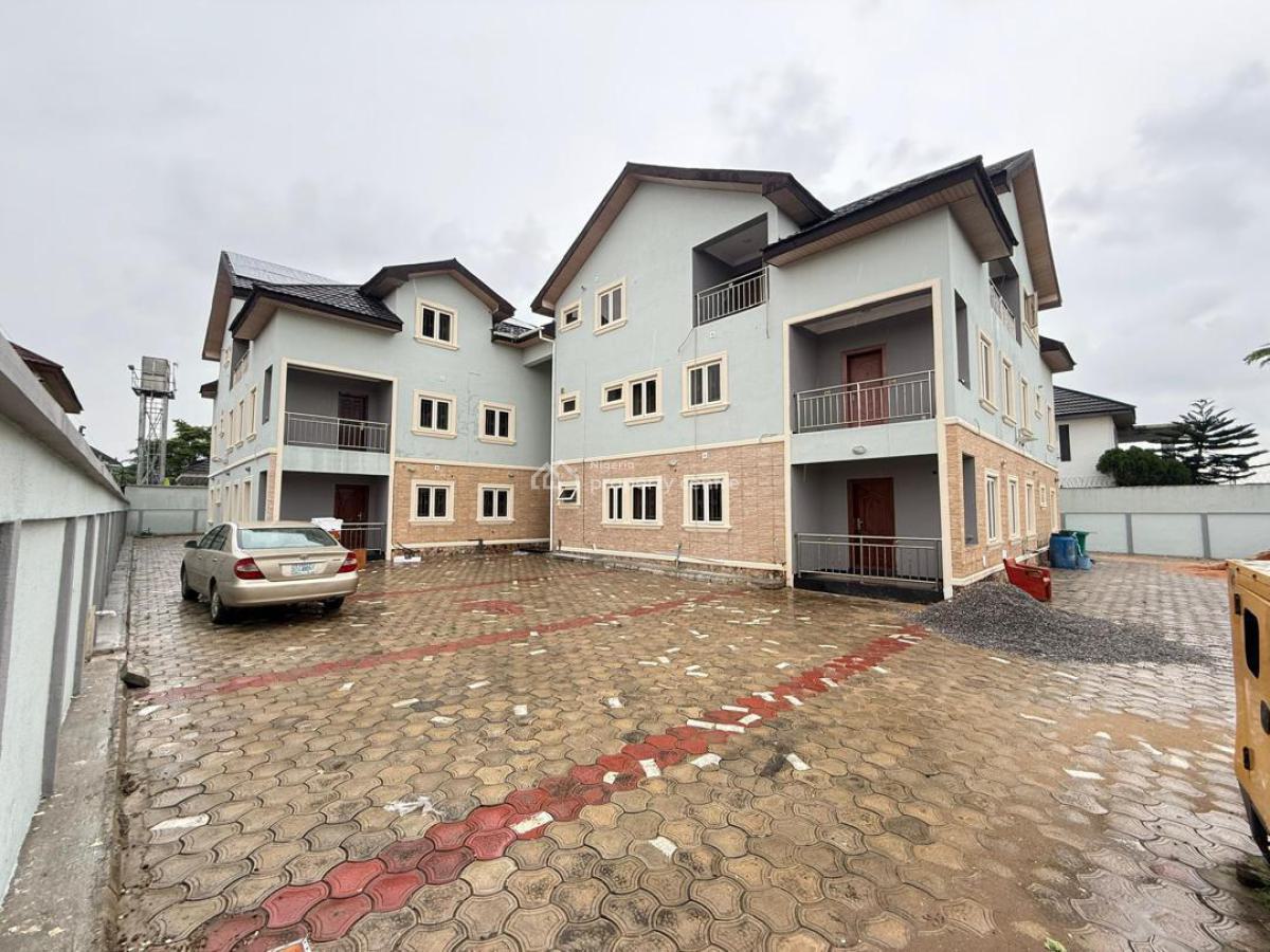 4 Units of 3-bedroom Flats and 3 Units of 2-bedroom Flats, Lekki Phase 1, Lekki, Lagos, Hotel / Guest House for Rent