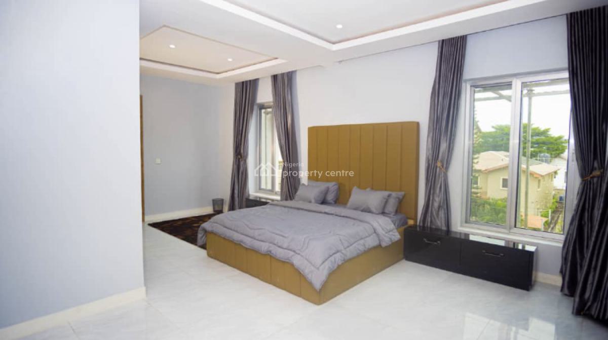 4 Bedroom Maisonette Apartment, Off Admiralty Way, Lekki Phase 1, Lekki, Lagos, Flat / Apartment for Sale