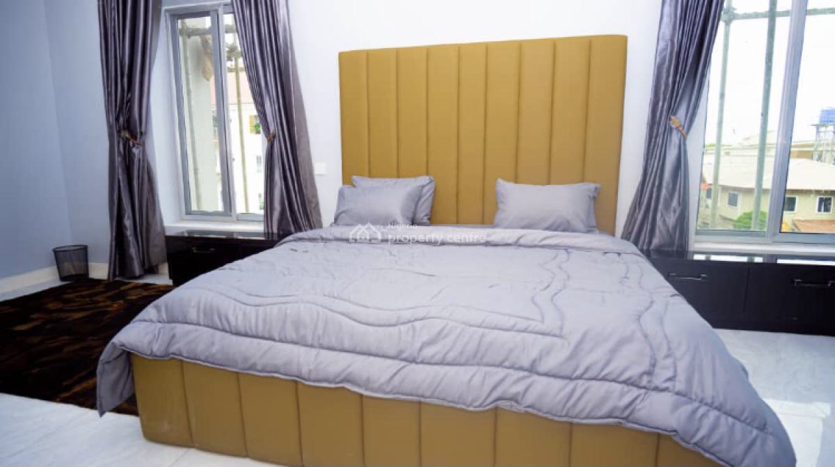 4 Bedroom Maisonette Apartment, Off Admiralty Way, Lekki Phase 1, Lekki, Lagos, Flat / Apartment for Sale