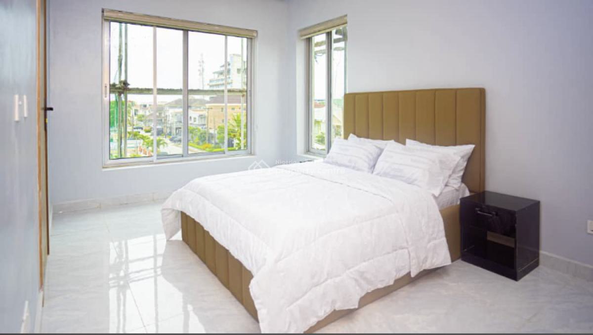 4 Bedroom Maisonette Apartment, Off Admiralty Way, Lekki Phase 1, Lekki, Lagos, Flat / Apartment for Sale