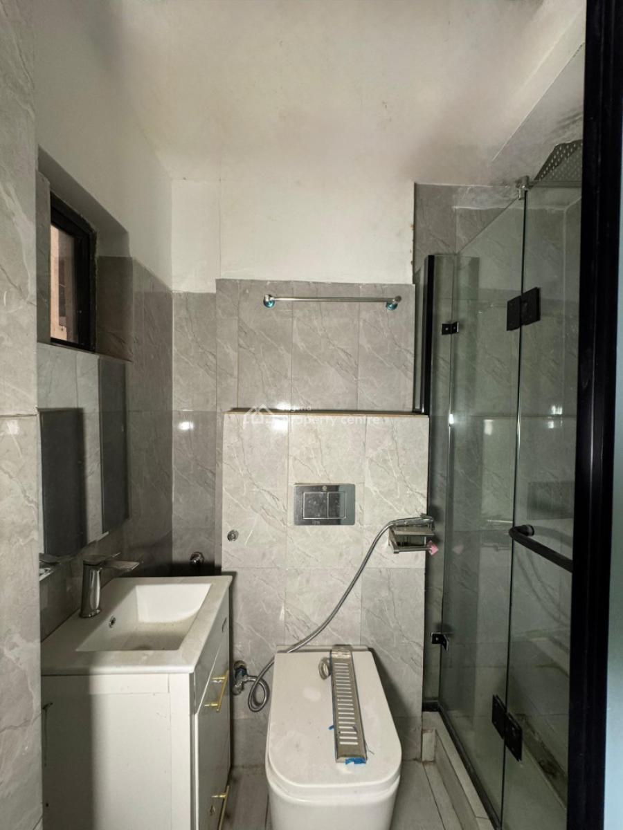 2 Bedrooms Maisonette, Lekki Phase 1, Lekki, Lagos, House for Rent
