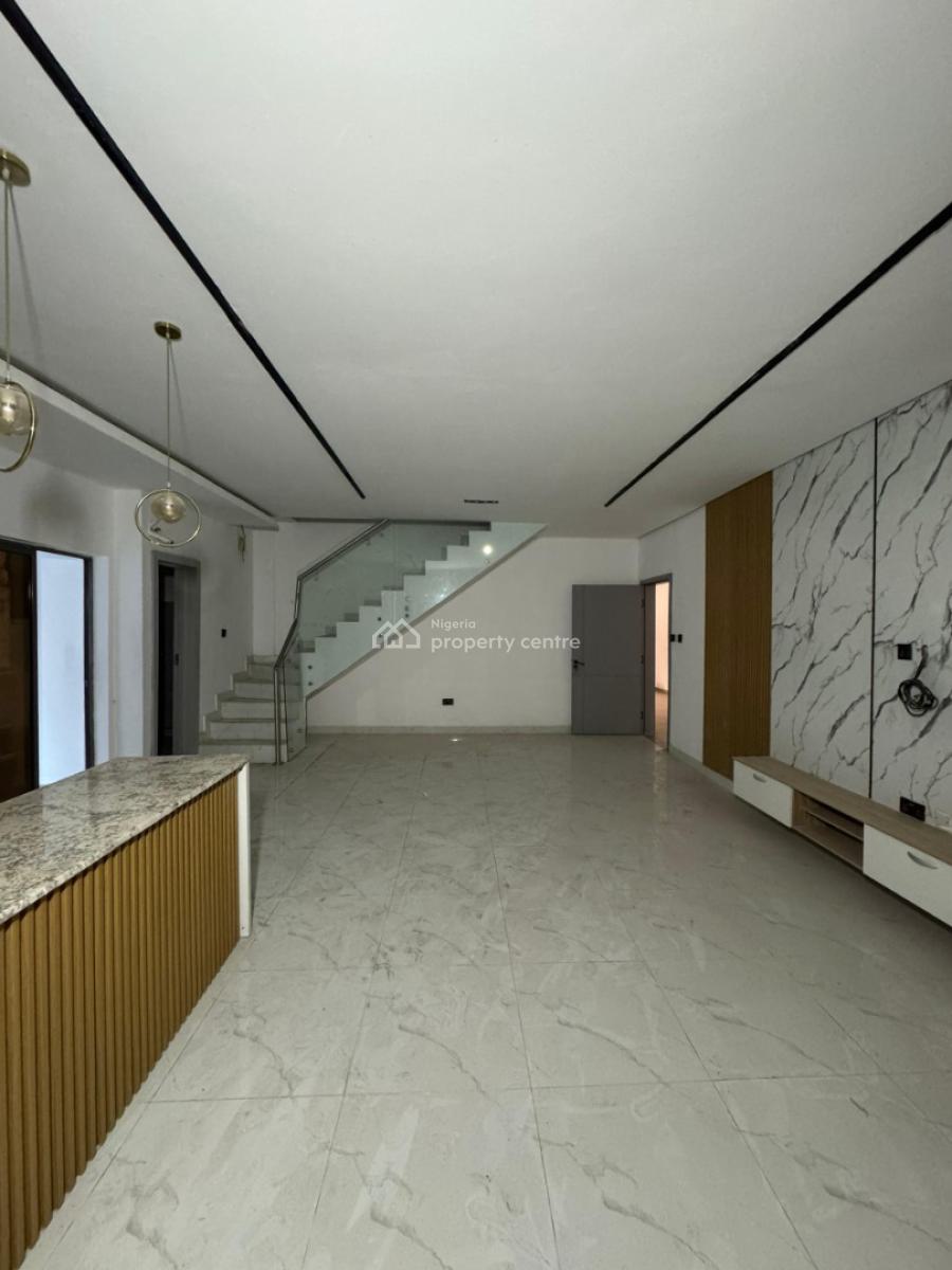 2 Bedrooms Maisonette, Lekki Phase 1, Lekki, Lagos, House for Rent