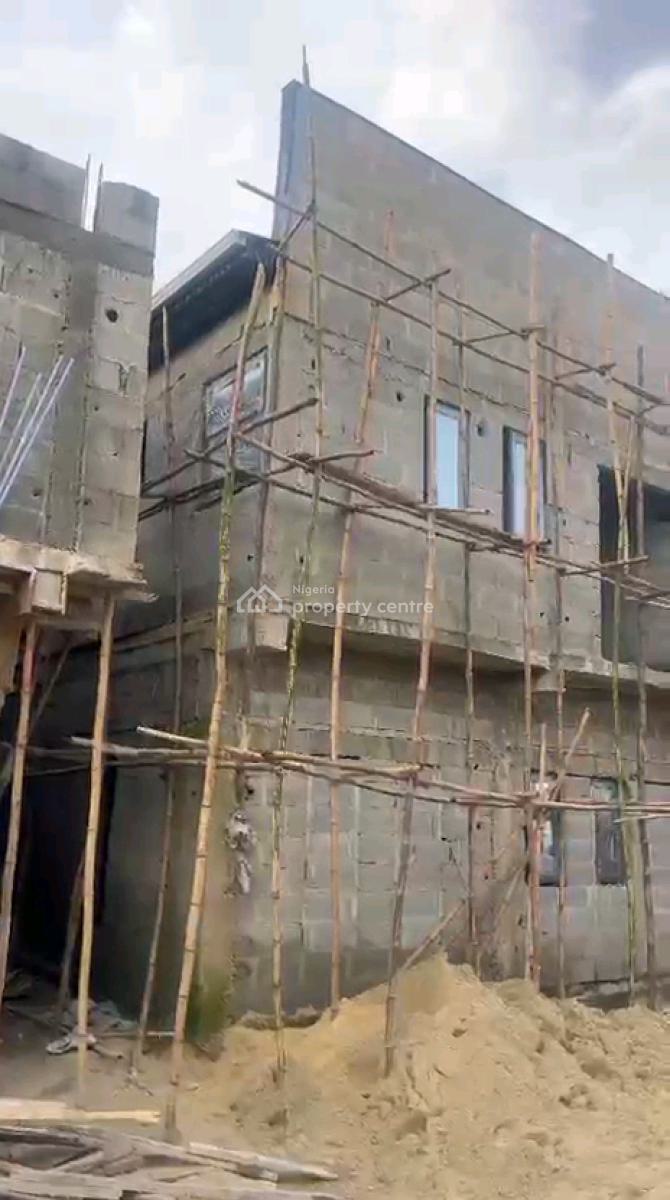 Contemporary 2 Bedroom Apartment, Long Lease, Obanikoro, Shomolu, Lagos, Flat / Apartment for Sale