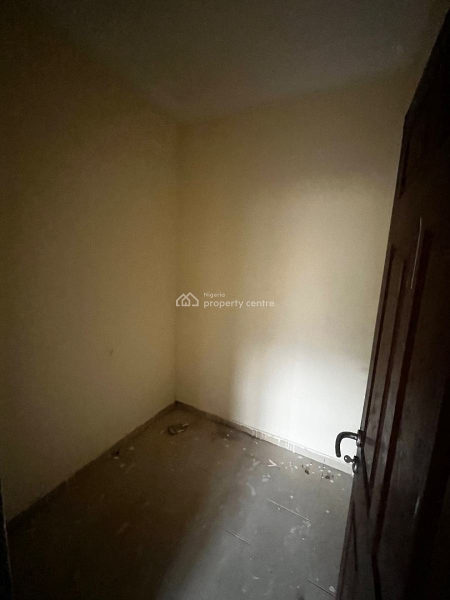 Spacious 3 Bedroom Flat, Ajah, Lagos, Flat / Apartment for Rent
