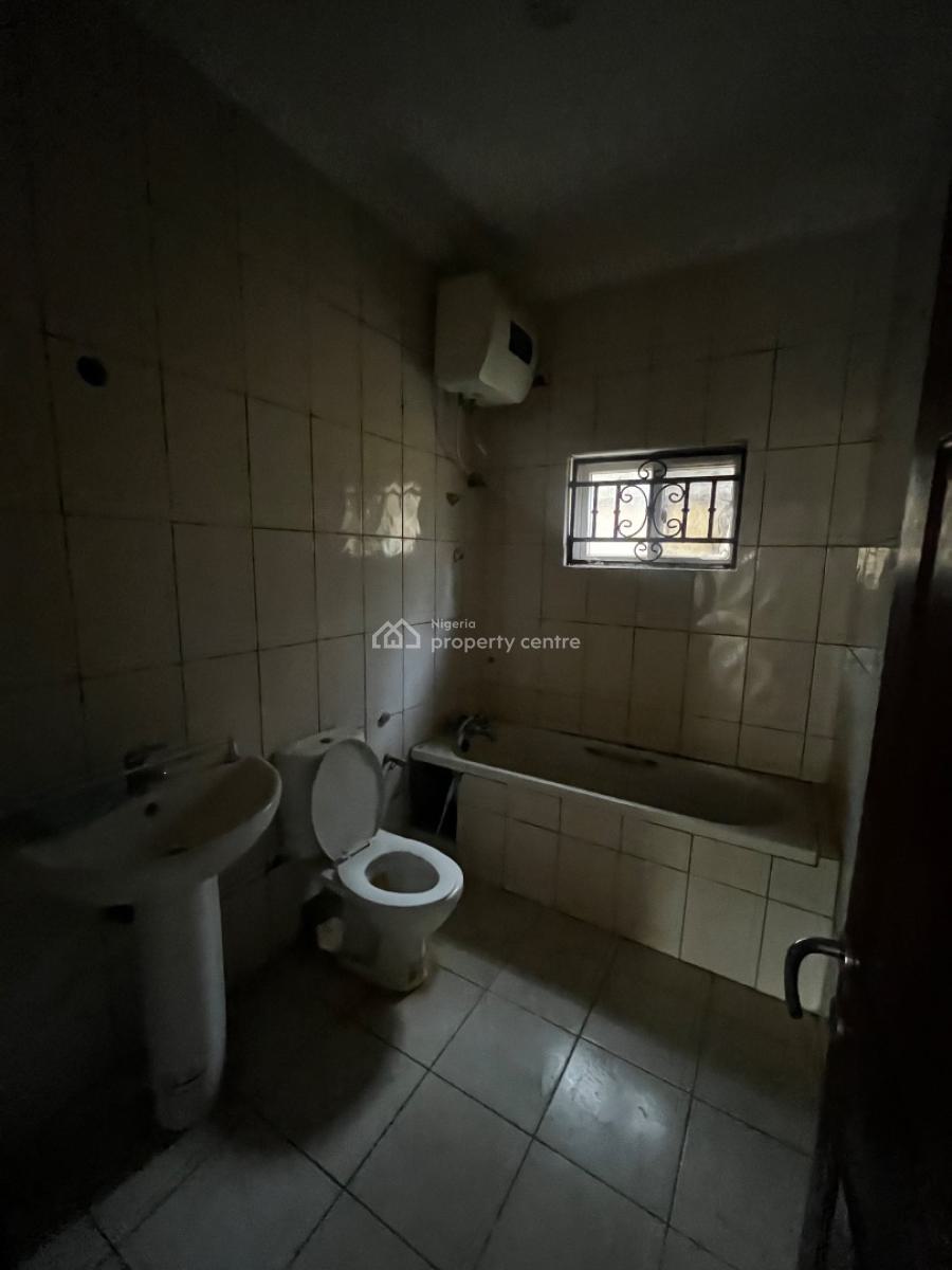 Spacious 3 Bedroom Flat, Ajah, Lagos, Flat / Apartment for Rent