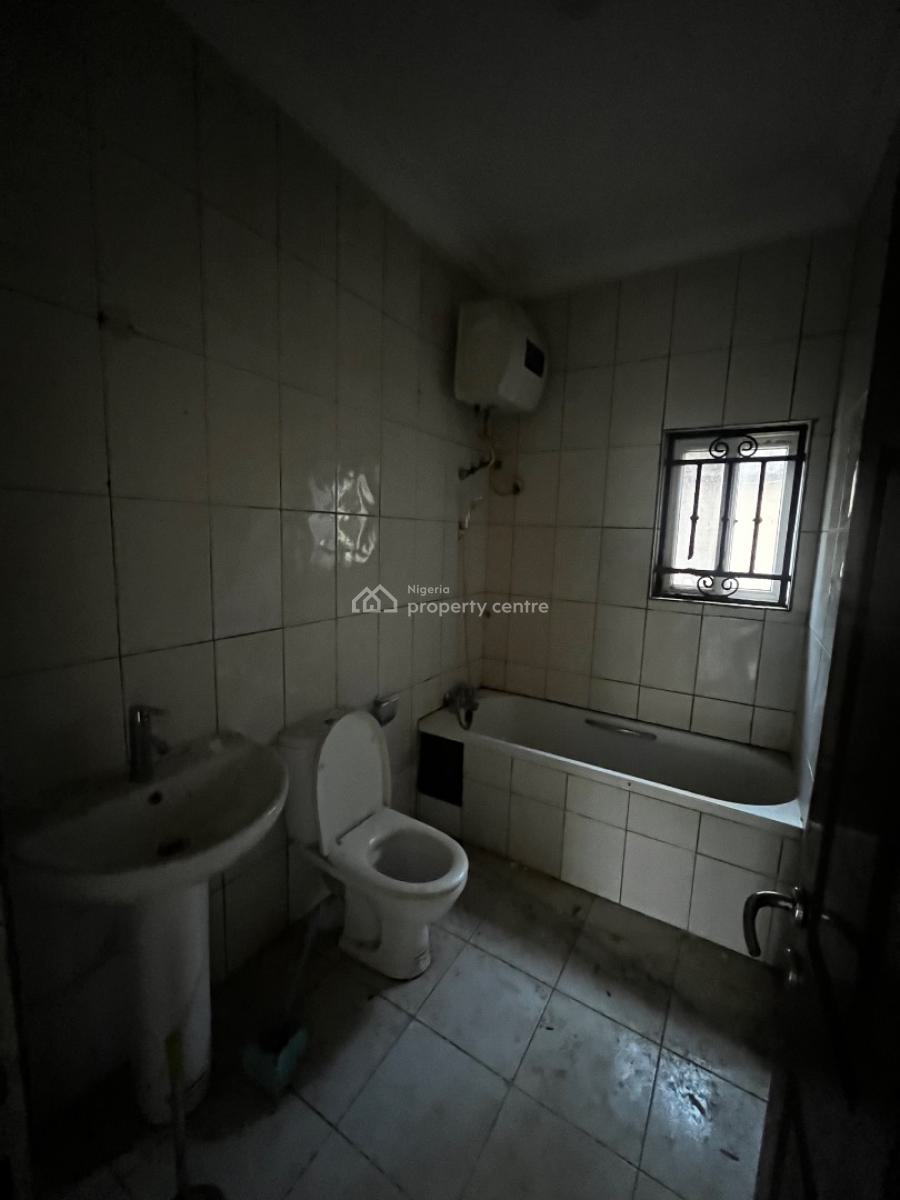Spacious 3 Bedroom Flat, Ajah, Lagos, Flat / Apartment for Rent