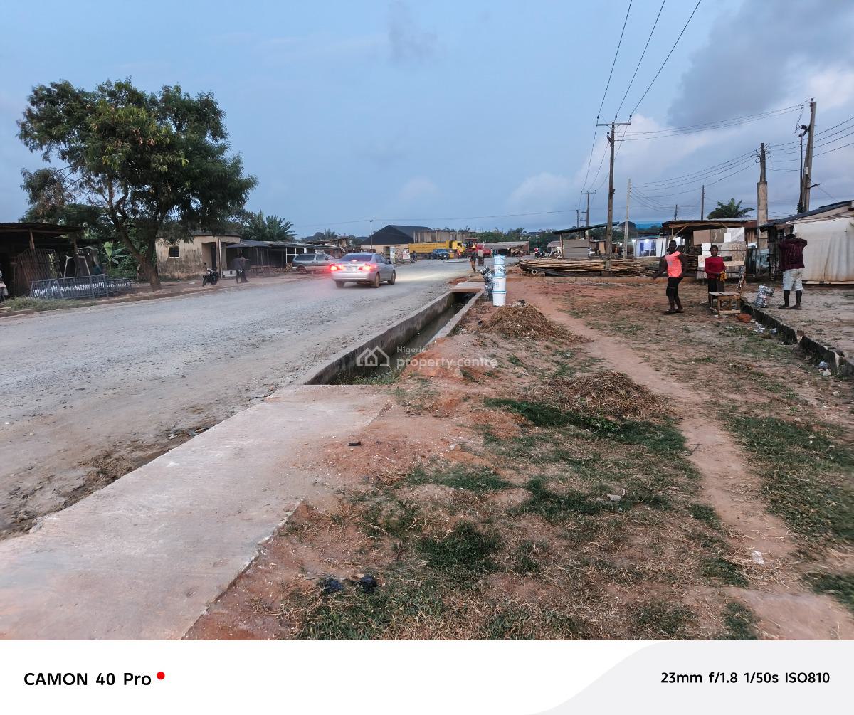 Commercial Full Plot of Land Facing Main Road with 3bedroom Flat, Facing Offin-oreta Main Road, Igbogbo, Ikorodu, Lagos, Mixed-use Land for Sale