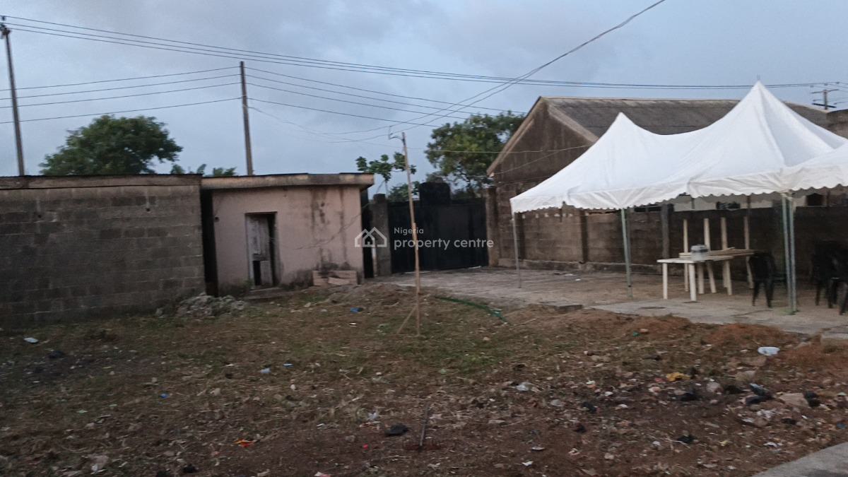 Commercial Full Plot of Land Facing Main Road with 3bedroom Flat, Facing Offin-oreta Main Road, Igbogbo, Ikorodu, Lagos, Mixed-use Land for Sale