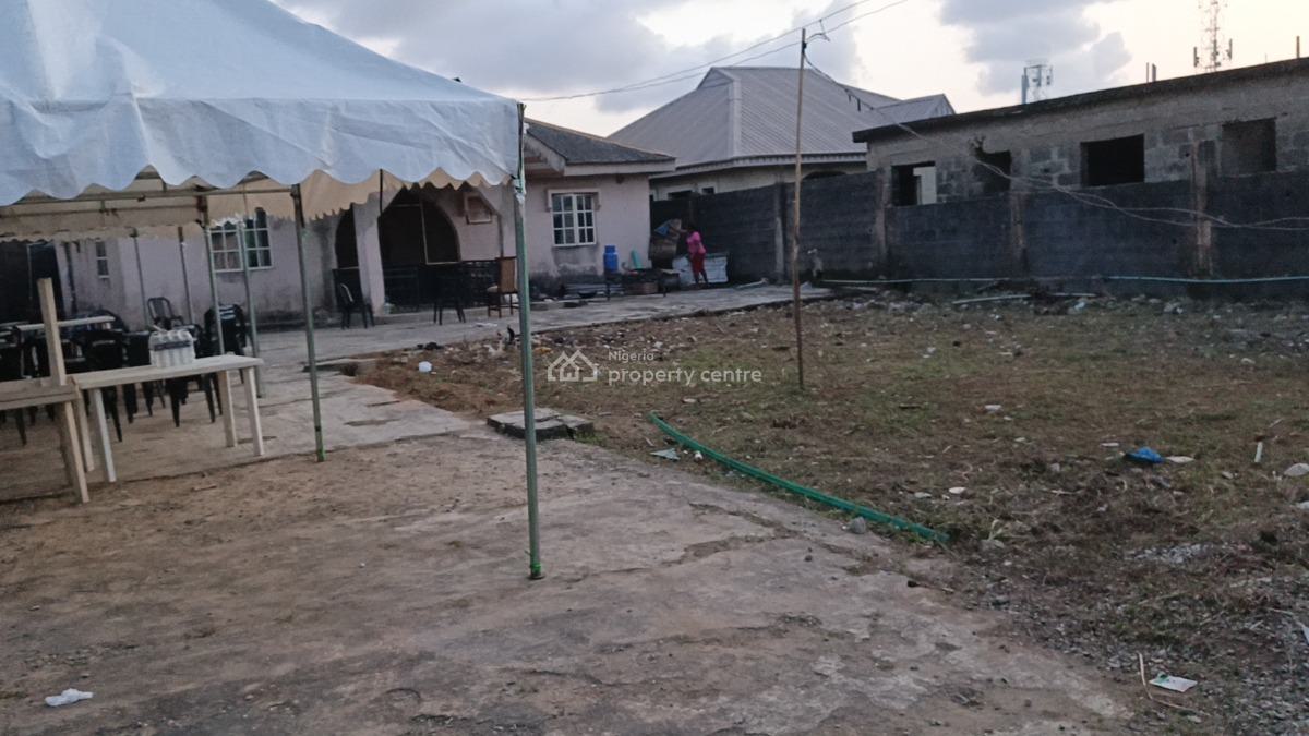 Commercial Full Plot of Land Facing Main Road with 3bedroom Flat, Facing Offin-oreta Main Road, Igbogbo, Ikorodu, Lagos, Mixed-use Land for Sale