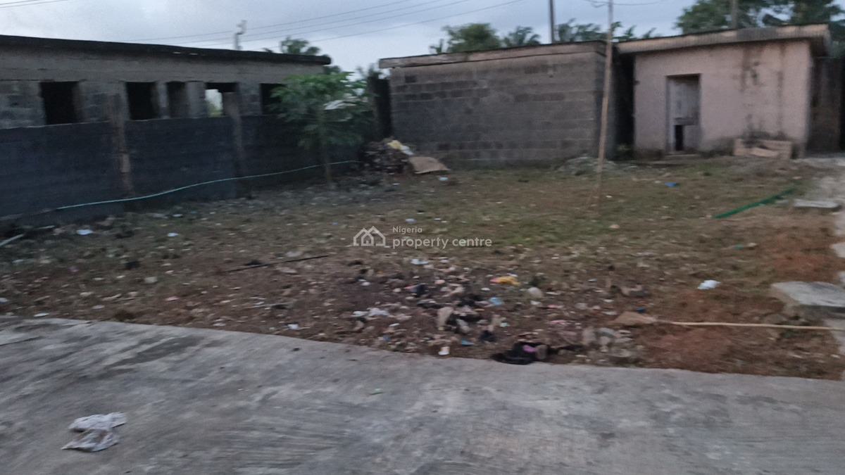 Commercial Full Plot of Land Facing Main Road with 3bedroom Flat, Facing Offin-oreta Main Road, Igbogbo, Ikorodu, Lagos, Mixed-use Land for Sale
