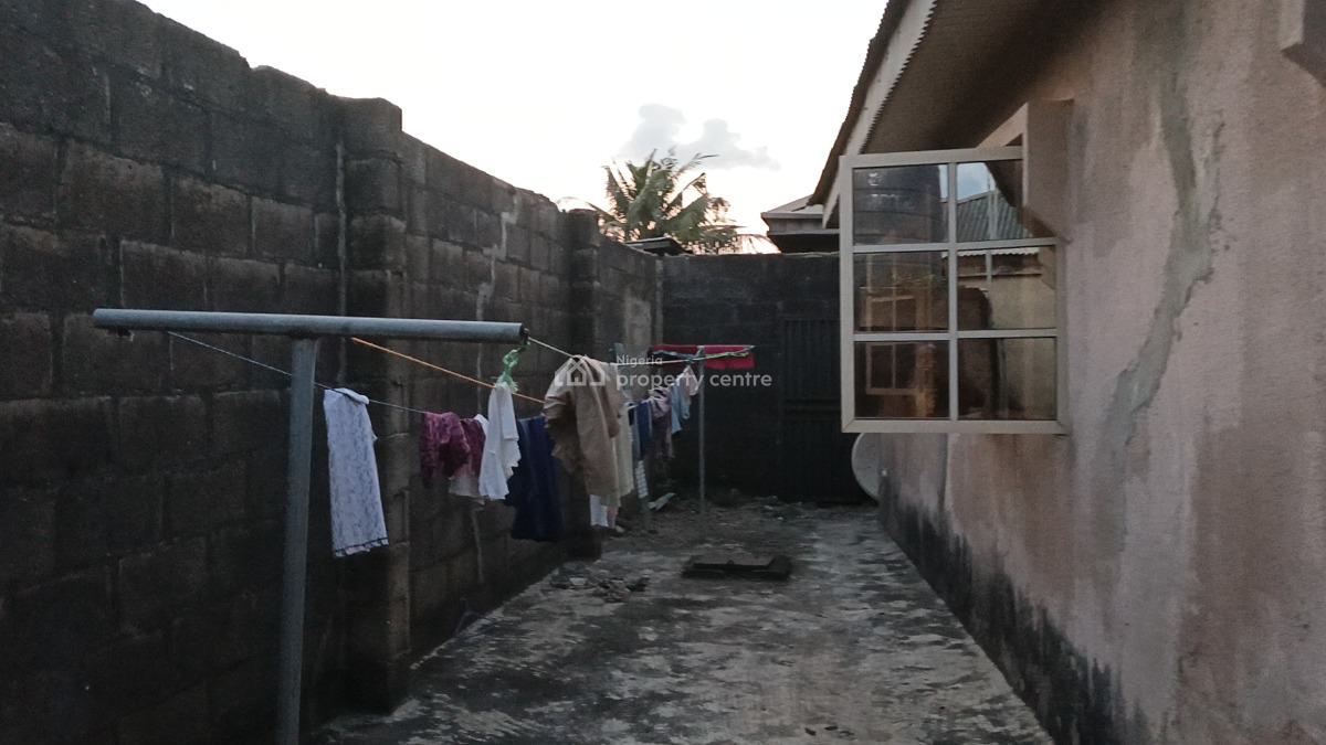 Commercial Full Plot of Land Facing Main Road with 3bedroom Flat, Facing Offin-oreta Main Road, Igbogbo, Ikorodu, Lagos, Mixed-use Land for Sale