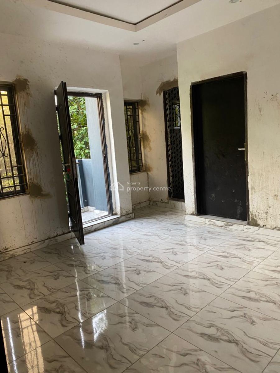 Lovely 2 Bedroom Flat, Alagomeji, Yaba, Lagos, Flat / Apartment for Rent