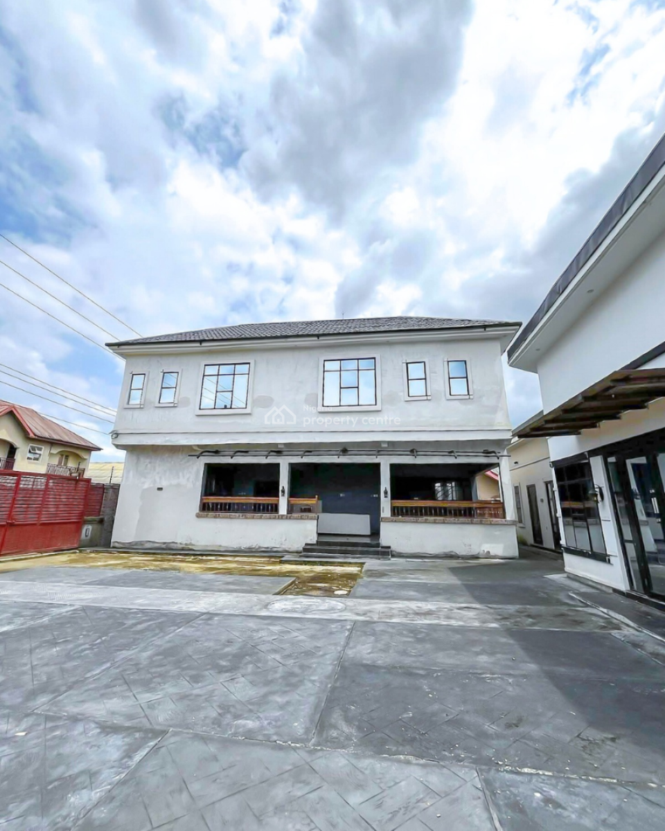 Lounge with Vip Bar, Restaurant, Salon & 4 Rooms, Ada George, Port Harcourt, Rivers, Restaurant / Bar for Sale