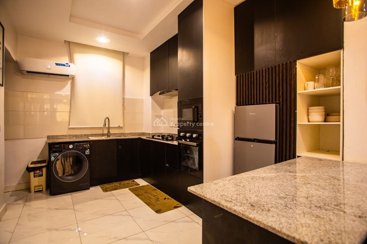 Luxury 2 Bedroom Serviced Apartment, Lekki Phase 1, 10 Minutes Drive to Clubs and Beaches, Lekki Phase 1, Lekki, Lagos, Flat / Apartment Short Let