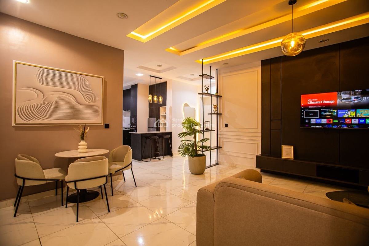 Luxury 2 Bedroom Serviced Apartment, Lekki Phase 1, 10 Minutes Drive to Clubs and Beaches, Lekki Phase 1, Lekki, Lagos, Flat / Apartment Short Let