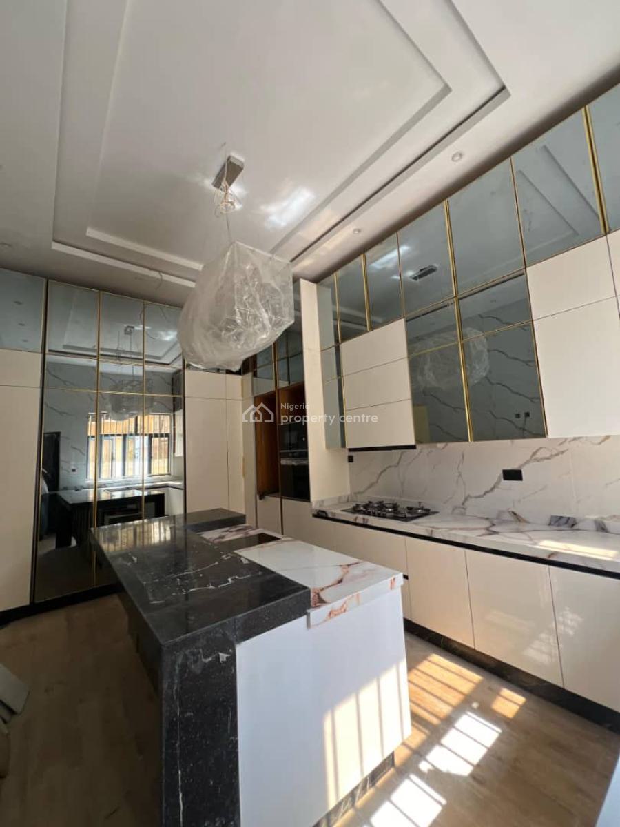 6 Bedrooms Fully Detached Duplex Sitting on 500sqm of Land, Lekki Phase 1, Lekki, Lagos, Detached Duplex for Sale