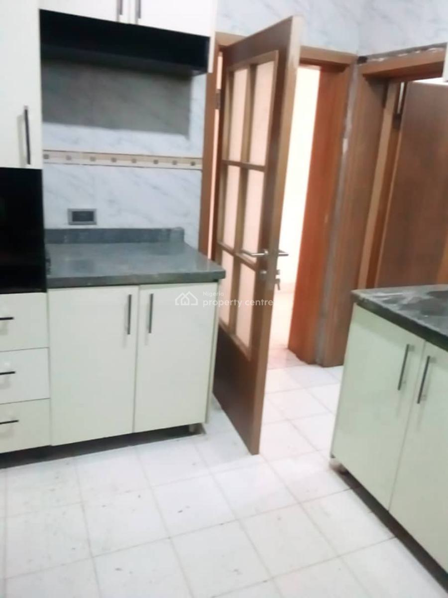 3 Bedroom Apartment with a Room Bq, Estate, Victoria Island (vi), Lagos, Flat / Apartment for Rent