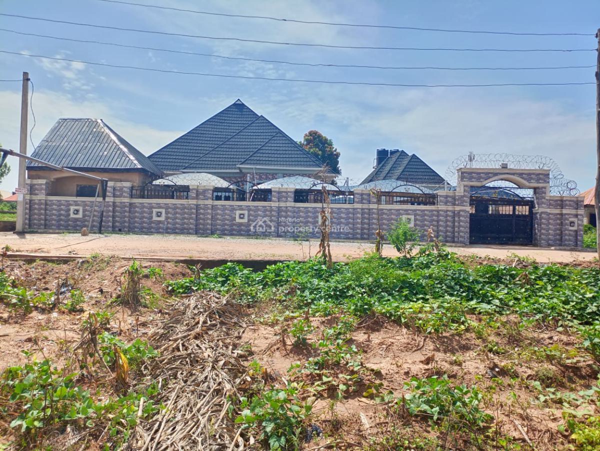 3 Bedroom House  with a Bq, Pgc Estate, Phase 4, Jikwoyi, Abuja, Detached Bungalow for Sale