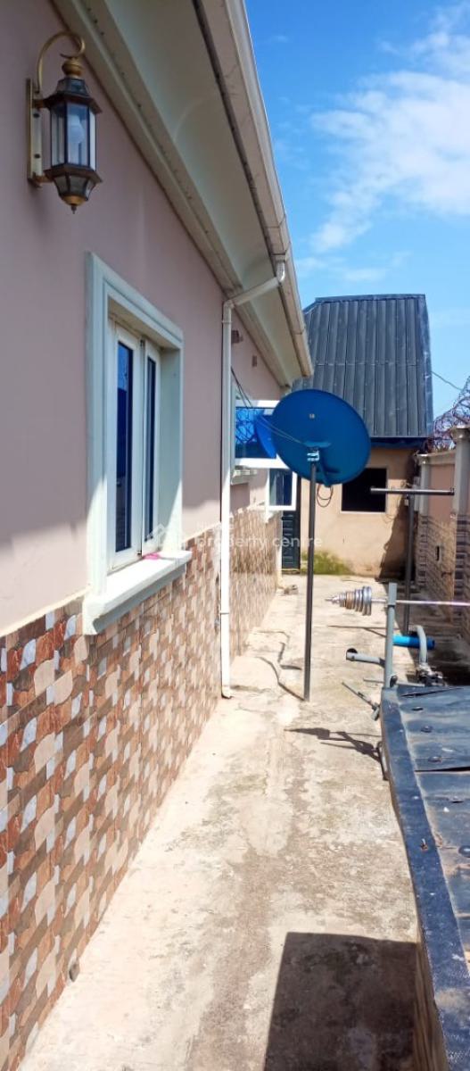 3 Bedroom House  with a Bq, Pgc Estate, Phase 4, Jikwoyi, Abuja, Detached Bungalow for Sale