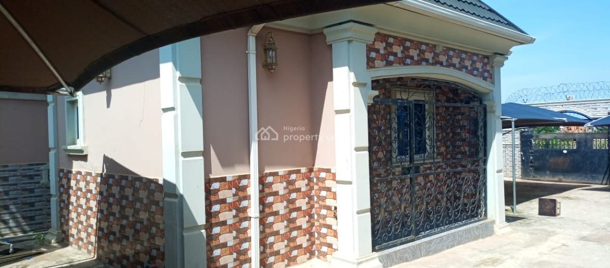 3 Bedroom House  with a Bq, Pgc Estate, Phase 4, Jikwoyi, Abuja, Detached Bungalow for Sale