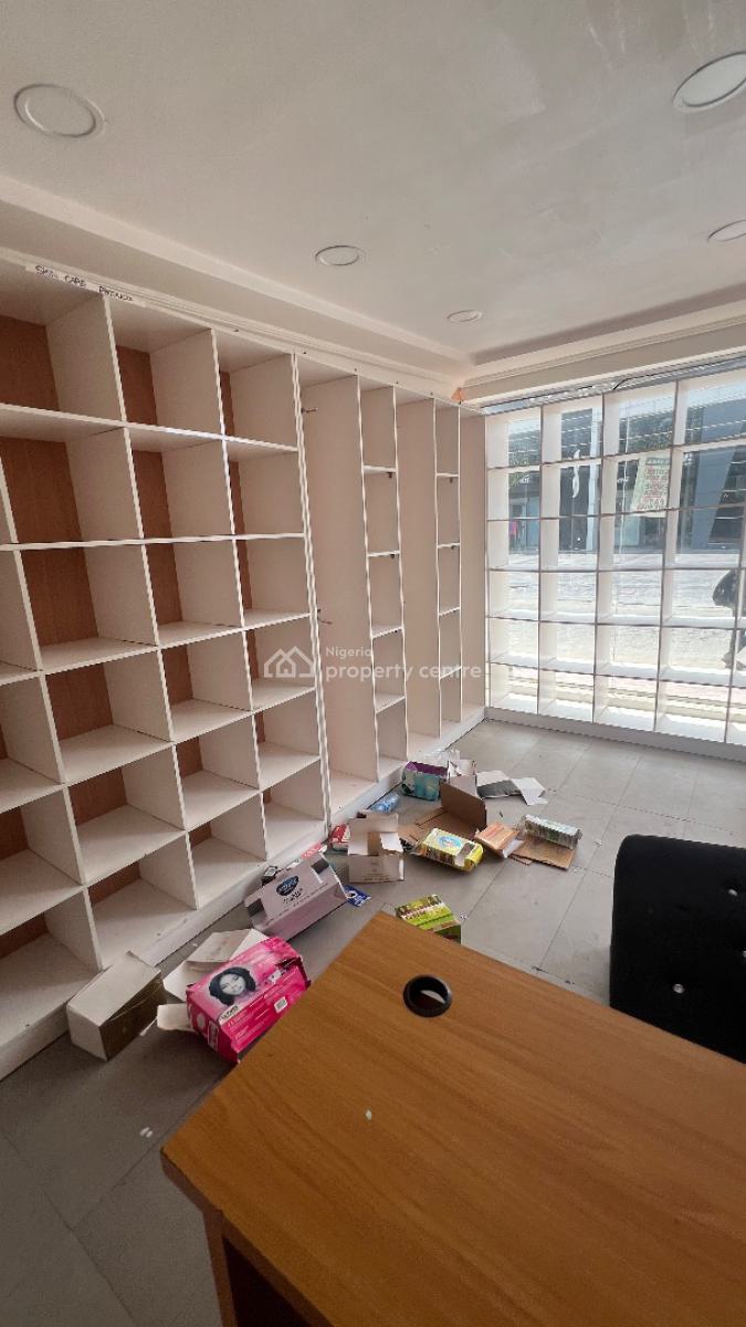 Shop Space Ground Floor Facing Road, Off Admiralty Way, Lekki Phase 1, Lekki, Lagos, Shop for Rent