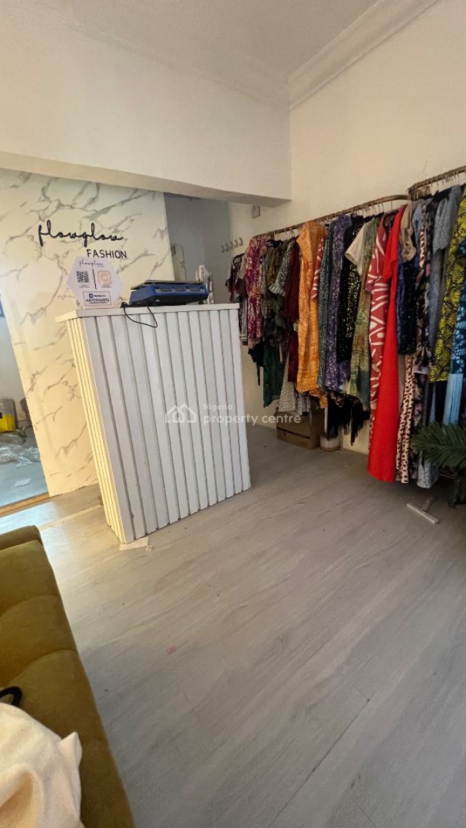 Shop Space Upstairs Good for Boutique, Fabrics, Off Admiralty Way, Lekki Phase 1, Lekki, Lagos, Shop for Rent