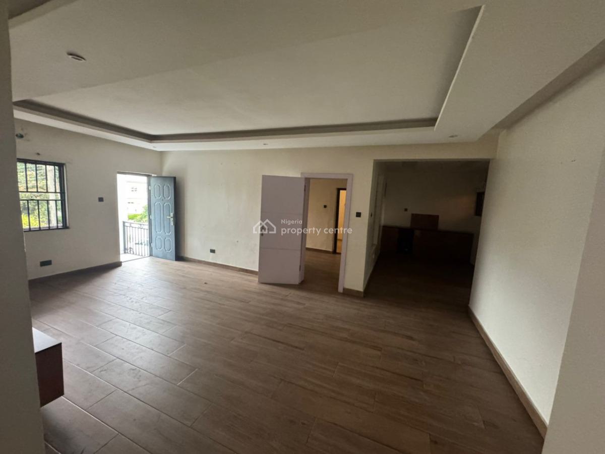 Standard Serviced 3 Bedrooms Flat, All Rooms En-suite with Bqs, Off Admiralty, Lekki Phase 1, Lekki, Lagos, Flat / Apartment for Rent