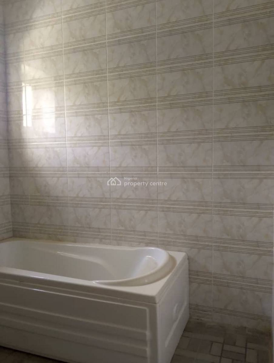 4 Bedroom Terrace with 1room Bq on 3 Floors at Abuja, Maya’s Hill Estate Guzape Abuja Federal Capital Territory, Guzape District, Abuja, Terraced Duplex for Sale