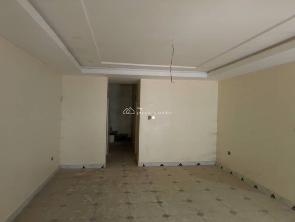 4 Bedroom Terrace with 1room Bq on 3 Floors at Abuja, Maya’s Hill Estate Guzape Abuja Federal Capital Territory, Guzape District, Abuja, Terraced Duplex for Sale