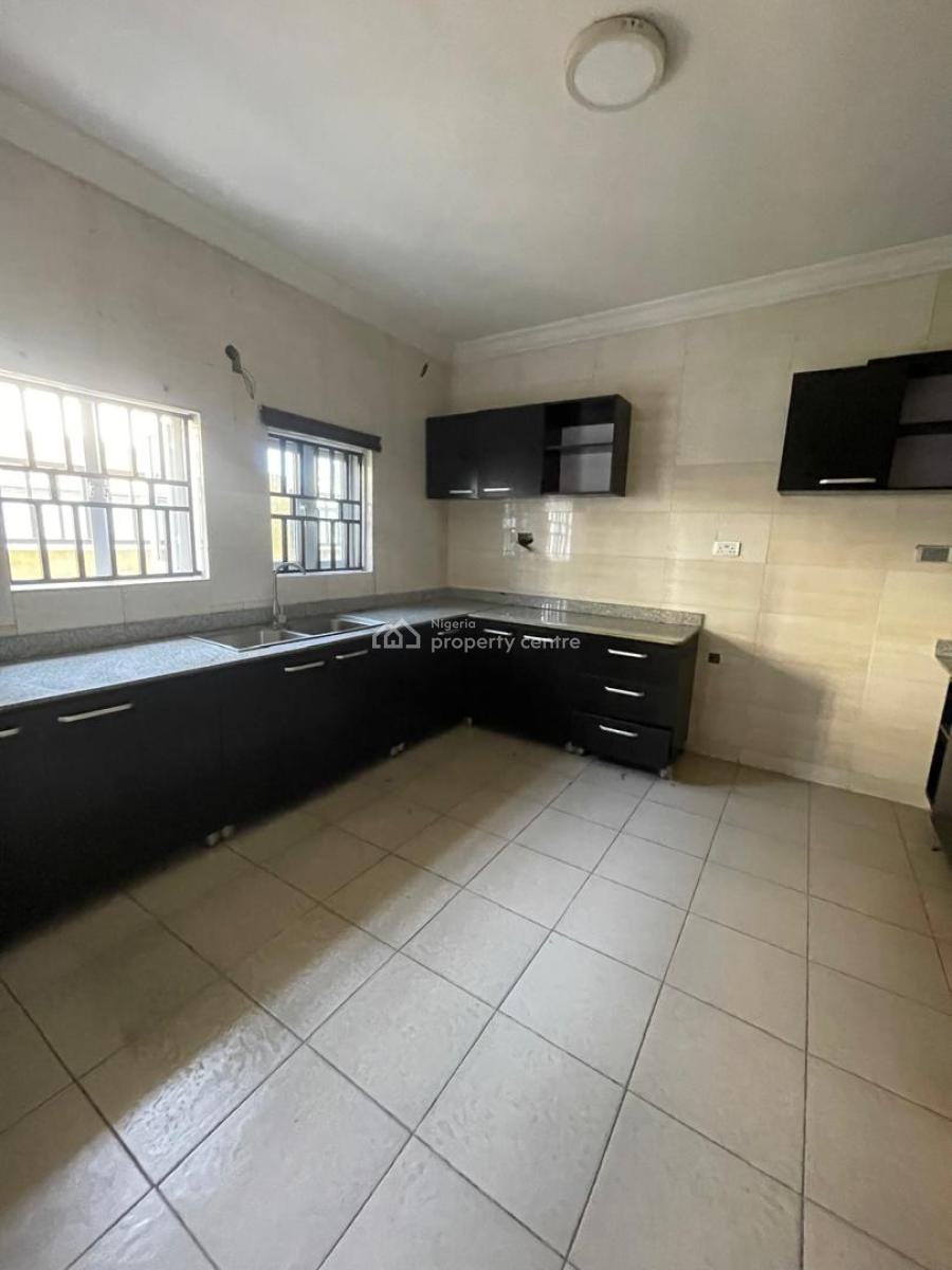 Standard Commercial 4 Bedroom Duplex, Lekki Phase 0ne, Lekki Phase 1, Lekki, Lagos, House for Rent