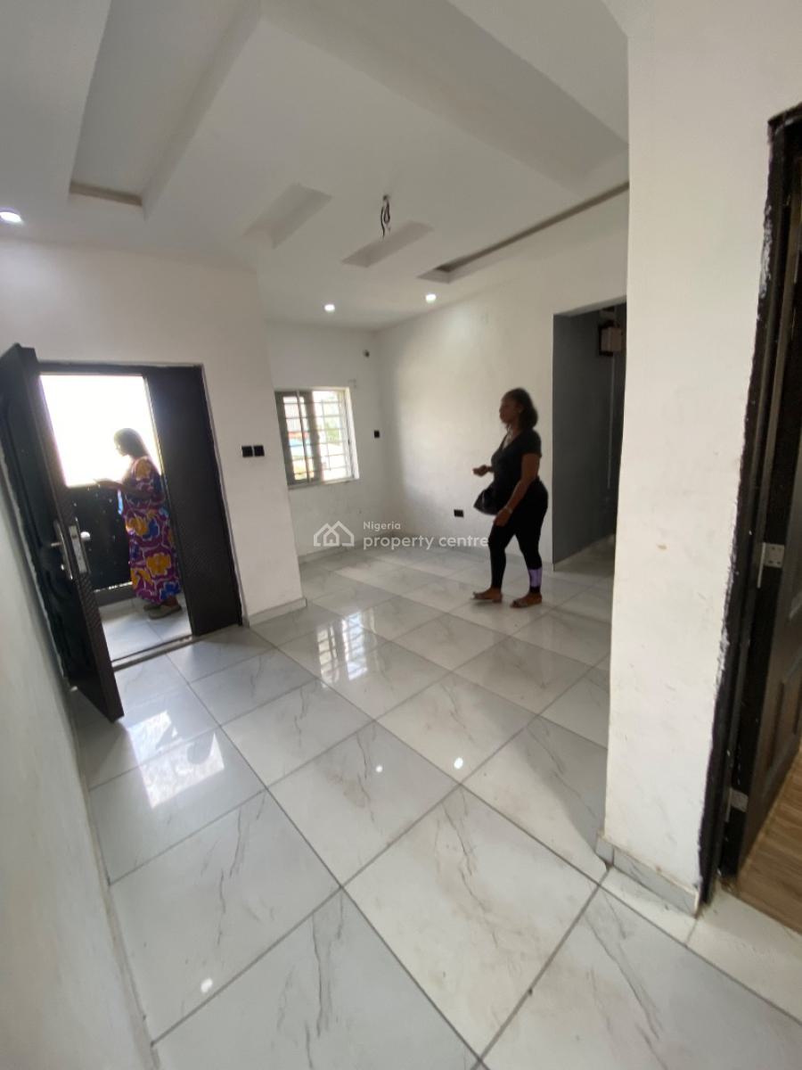 Luxury 2 Bedroom Apartment Upstairs in a Serene Environment, Thomas Estate, Ajah, Lagos, Flat / Apartment for Rent