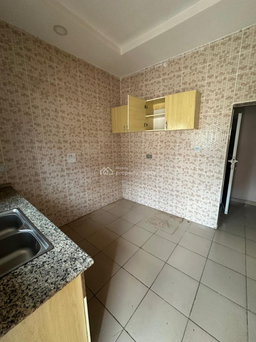 Well Finished 2 Bedroom Flat, Gaduwa, Abuja, Flat / Apartment for Rent