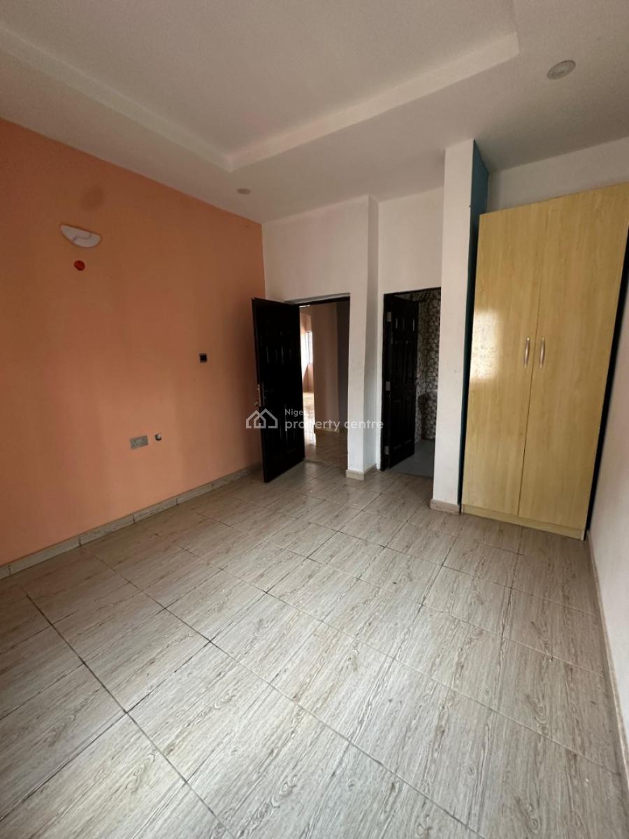 Well Finished 2 Bedroom Flat, Gaduwa, Abuja, Flat / Apartment for Rent