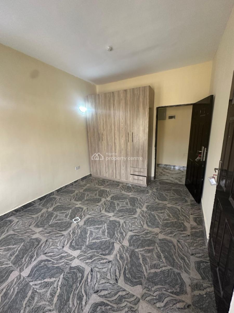 Well Finished 2 Bedroom Flat, Gwarinpa, Abuja, Flat / Apartment for Rent