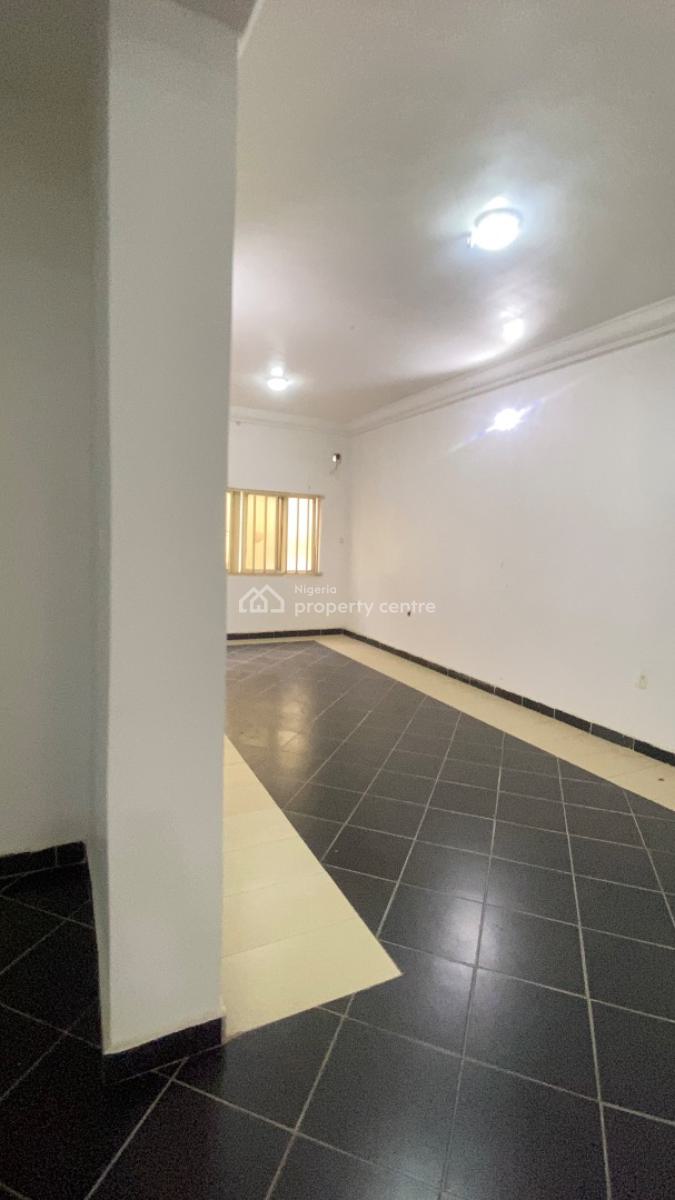 Neatly Built 2 Bedroom Flat  Wuse 2, Wuse 2, Wuse 2, Abuja, Flat / Apartment for Rent