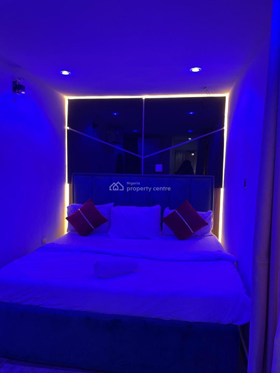 Smart One Bedroom Apartment  with Ps4, Lekki, Lagos, Flat / Apartment Short Let