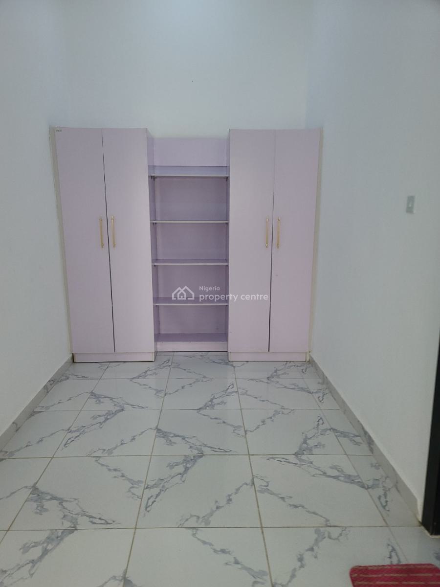 4 Bedroom Furnished Ully Detached Bungalow  with 2 Set Back Mini Flat, Osun State Osogbo, on The Road  Opposite Governor’s Office, Osogbo, Osun, Detached Bungalow for Sale