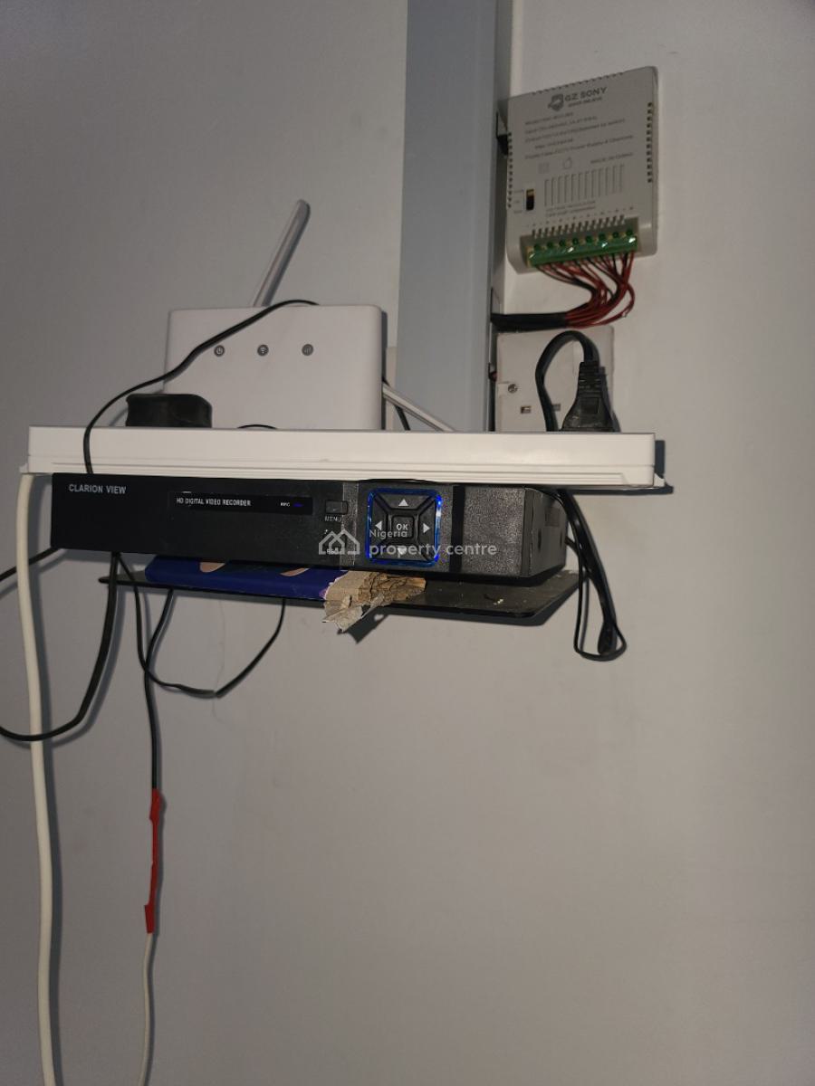 4 Bedroom Furnished Ully Detached Bungalow  with 2 Set Back Mini Flat, Osun State Osogbo, on The Road  Opposite Governor’s Office, Osogbo, Osun, Detached Bungalow for Sale