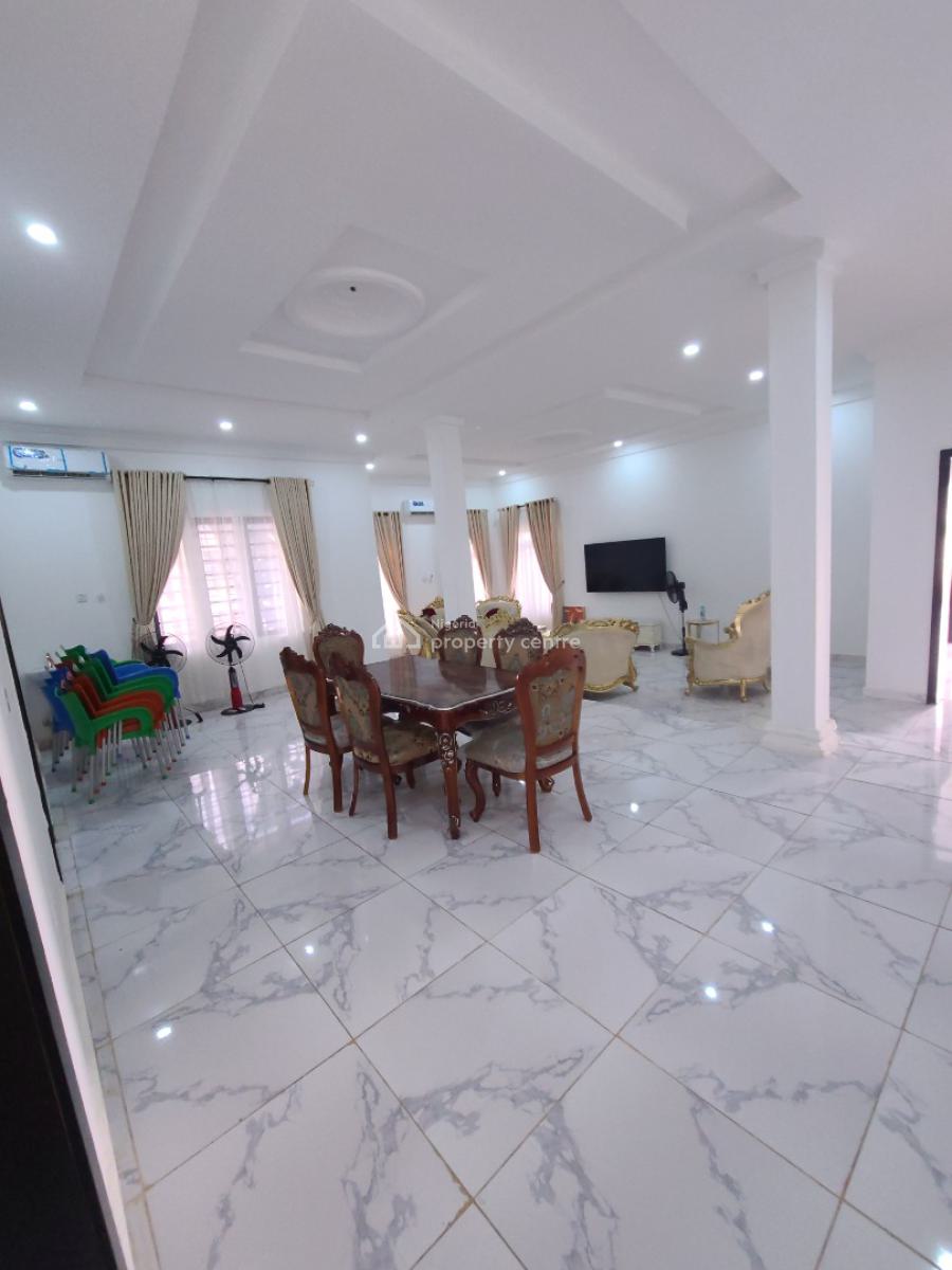 4 Bedroom Furnished Ully Detached Bungalow  with 2 Set Back Mini Flat, Osun State Osogbo, on The Road  Opposite Governor’s Office, Osogbo, Osun, Detached Bungalow for Sale