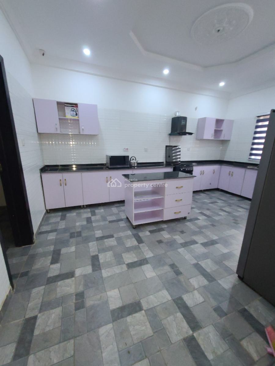 4 Bedroom Furnished Ully Detached Bungalow  with 2 Set Back Mini Flat, Osun State Osogbo, on The Road  Opposite Governor’s Office, Osogbo, Osun, Detached Bungalow for Sale
