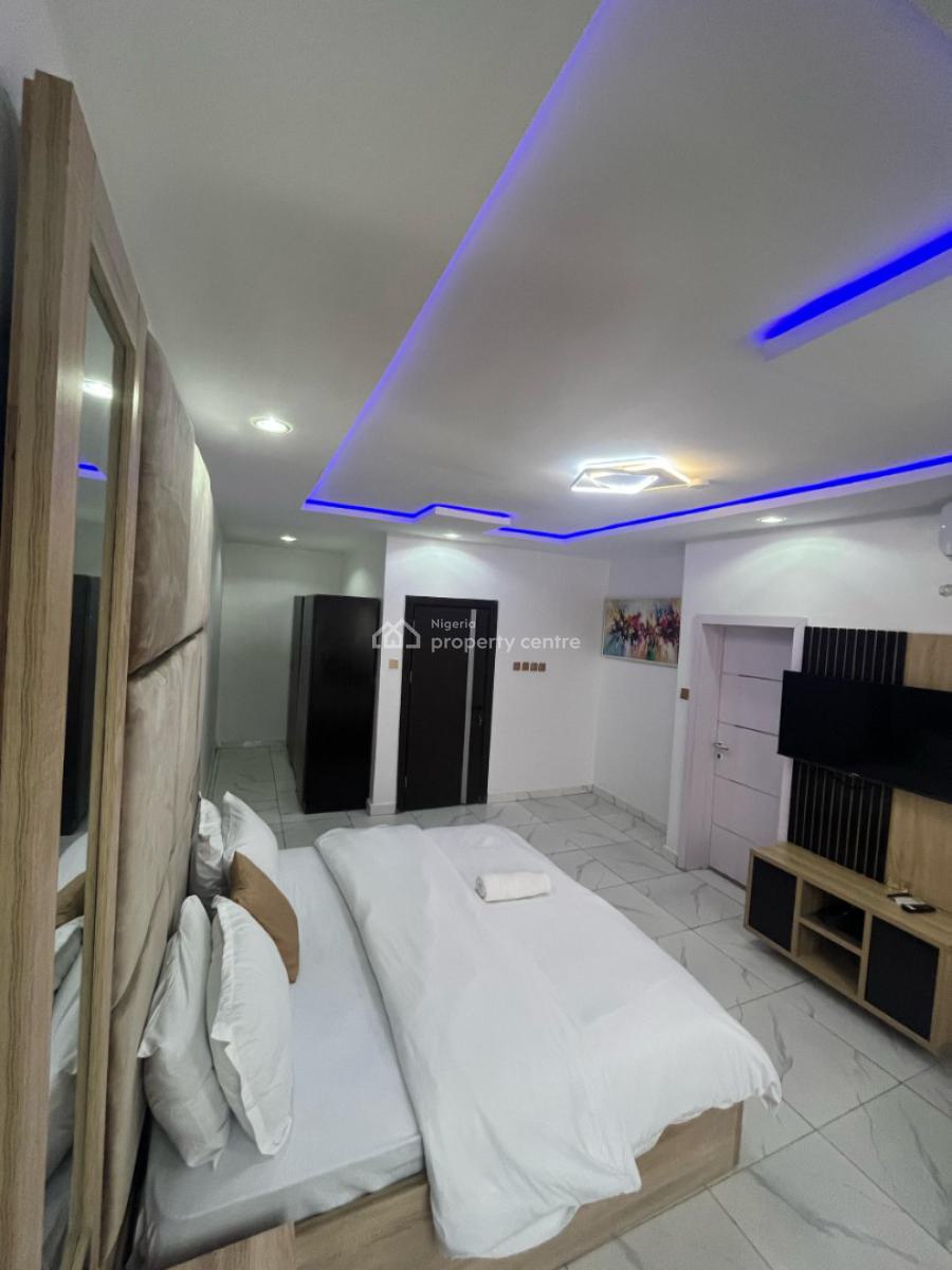 Modern 3 Bedroom with Swimming Pool, Off Isaac John Street, Ikeja Gra, Ikeja, Lagos, Flat / Apartment Short Let