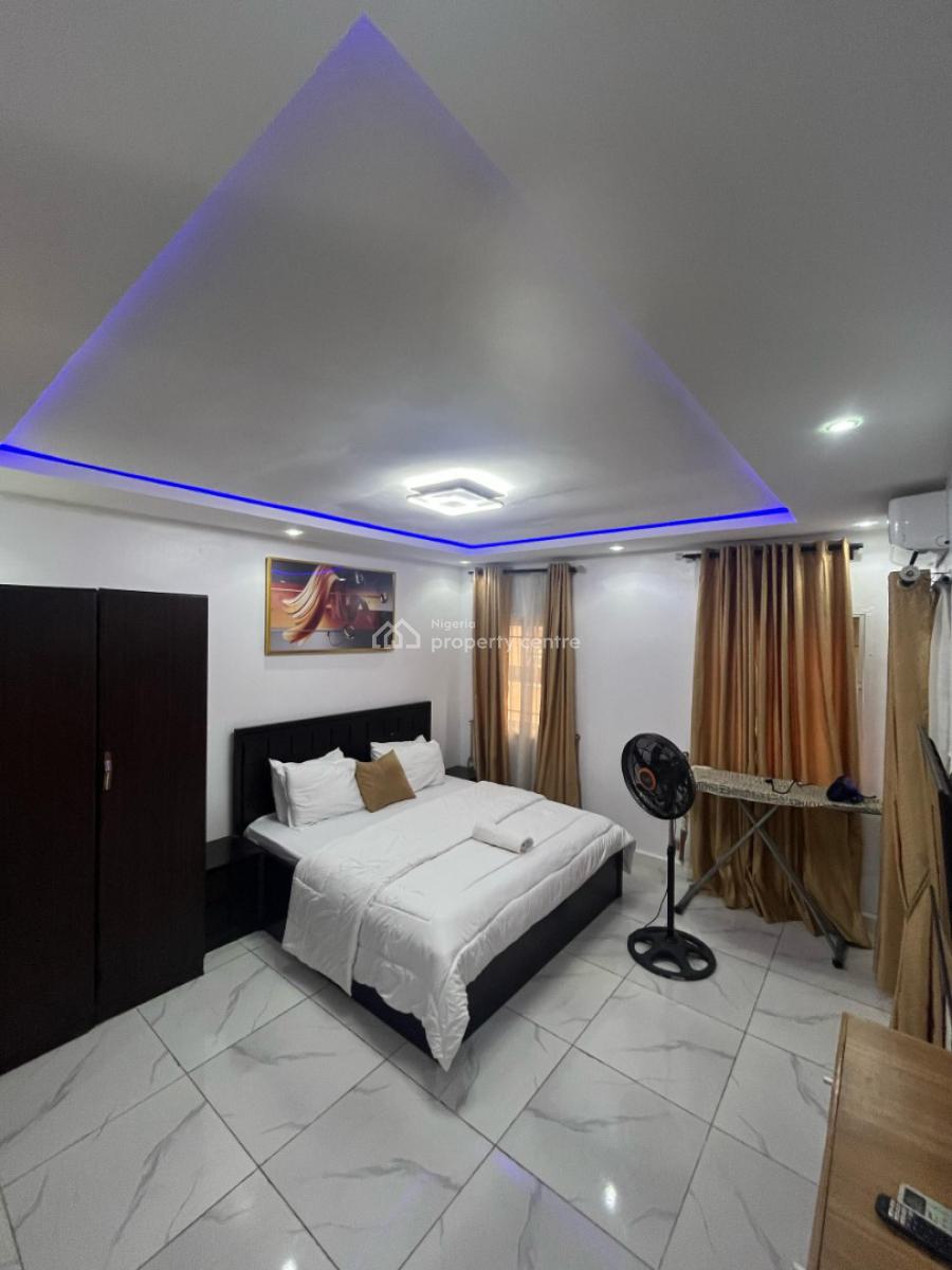 Modern 3 Bedroom with Swimming Pool, Off Isaac John Street, Ikeja Gra, Ikeja, Lagos, Flat / Apartment Short Let