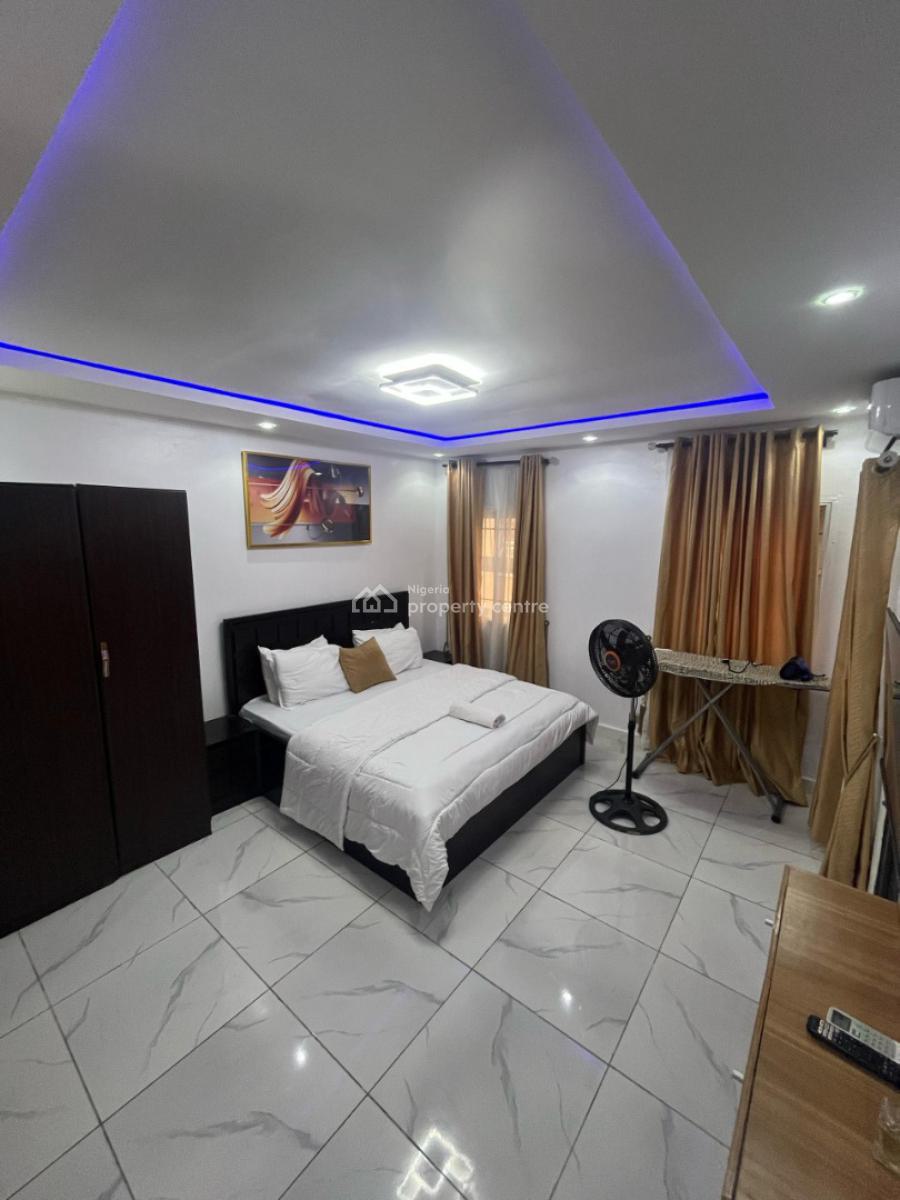 Modern 3 Bedroom with Swimming Pool, Off Isaac John Street, Ikeja Gra, Ikeja, Lagos, Flat / Apartment Short Let