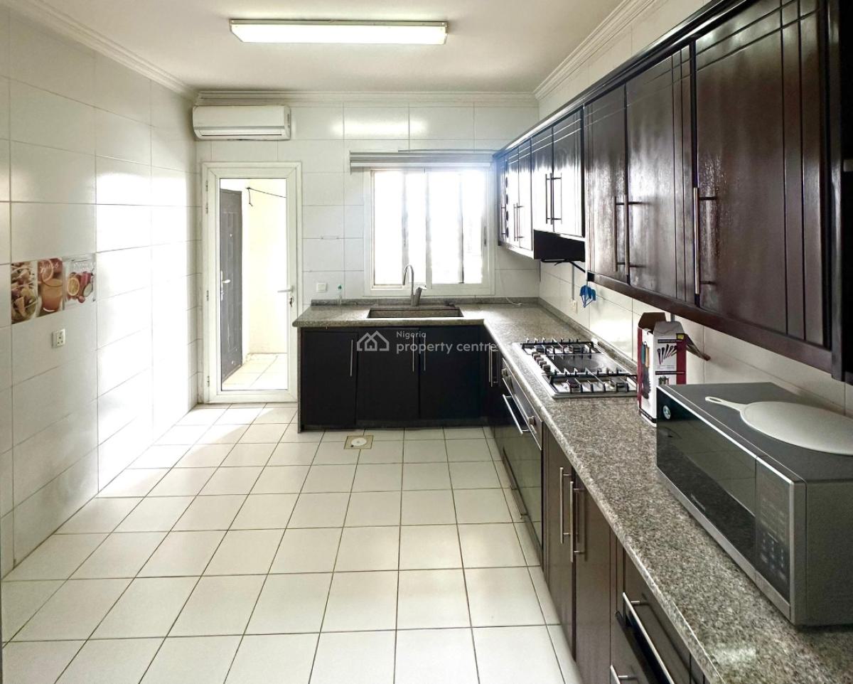 Three (3) Bedroom Flat with Bq, Old, Ikoyi, Lagos, Flat / Apartment for Rent