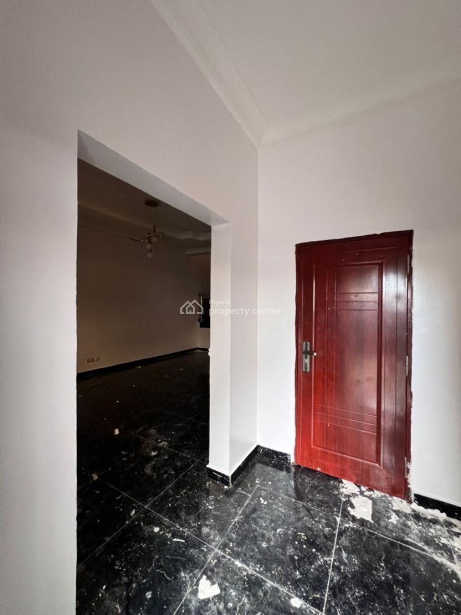 Distress Property Newly Refurbished 4bedroom Semi Detached Duplex &bq, Bera Estate ,chevron ,lekki,lagos,nigeria, Lekki, Lagos, Detached Duplex for Sale