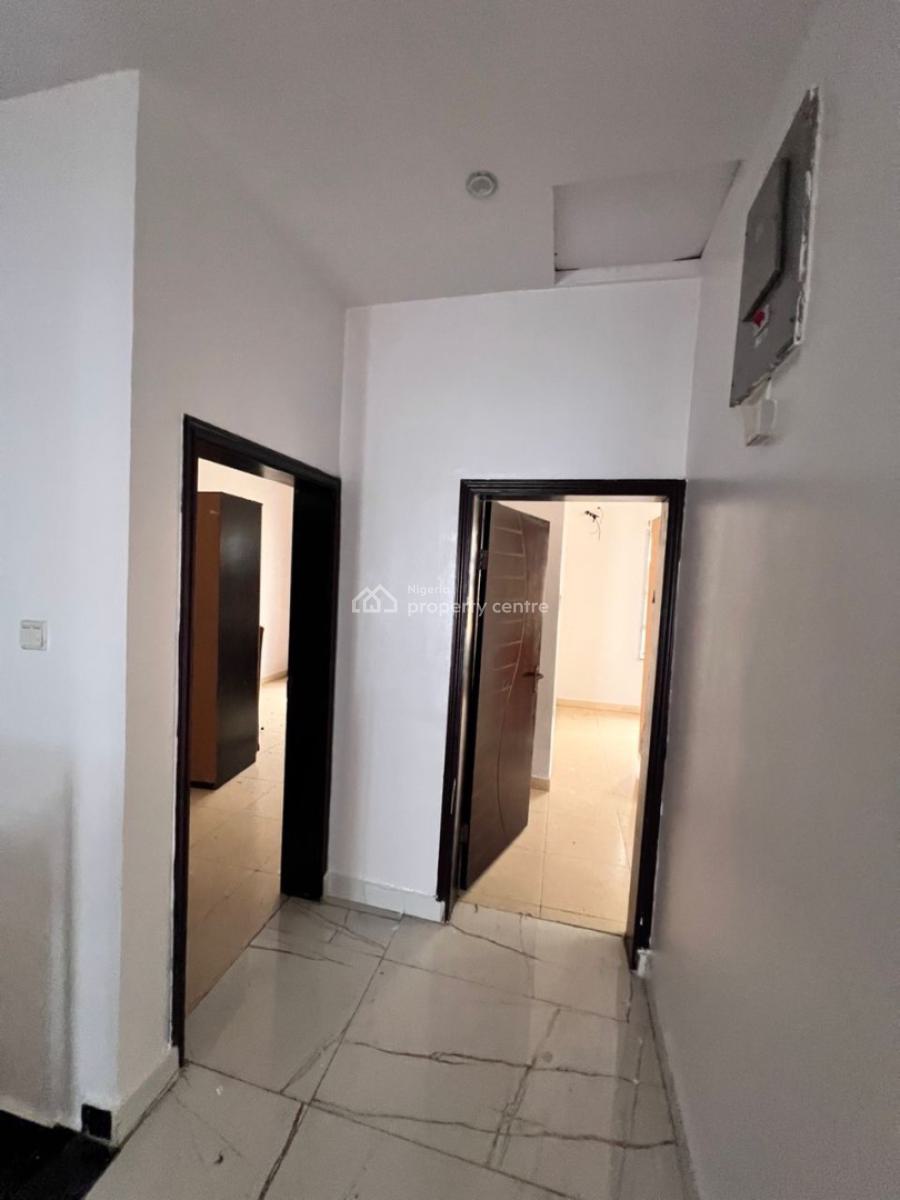 Distress Property Newly Refurbished 4bedroom Semi Detached Duplex &bq, Bera Estate ,chevron ,lekki,lagos,nigeria, Lekki, Lagos, Detached Duplex for Sale