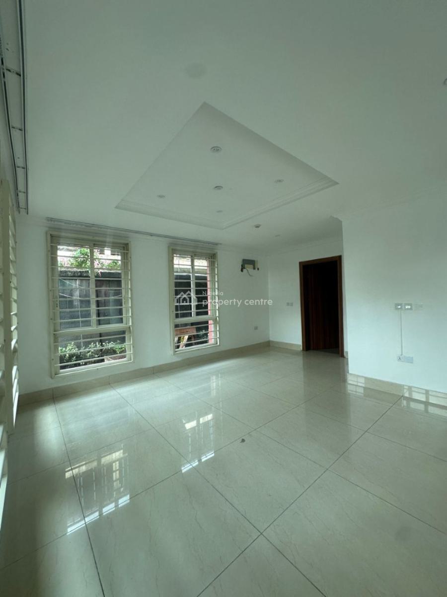 Well-maintained 3 Bedroom Maisonette with Bq, Old Ikoyi, Ikoyi, Lagos, Flat / Apartment for Rent