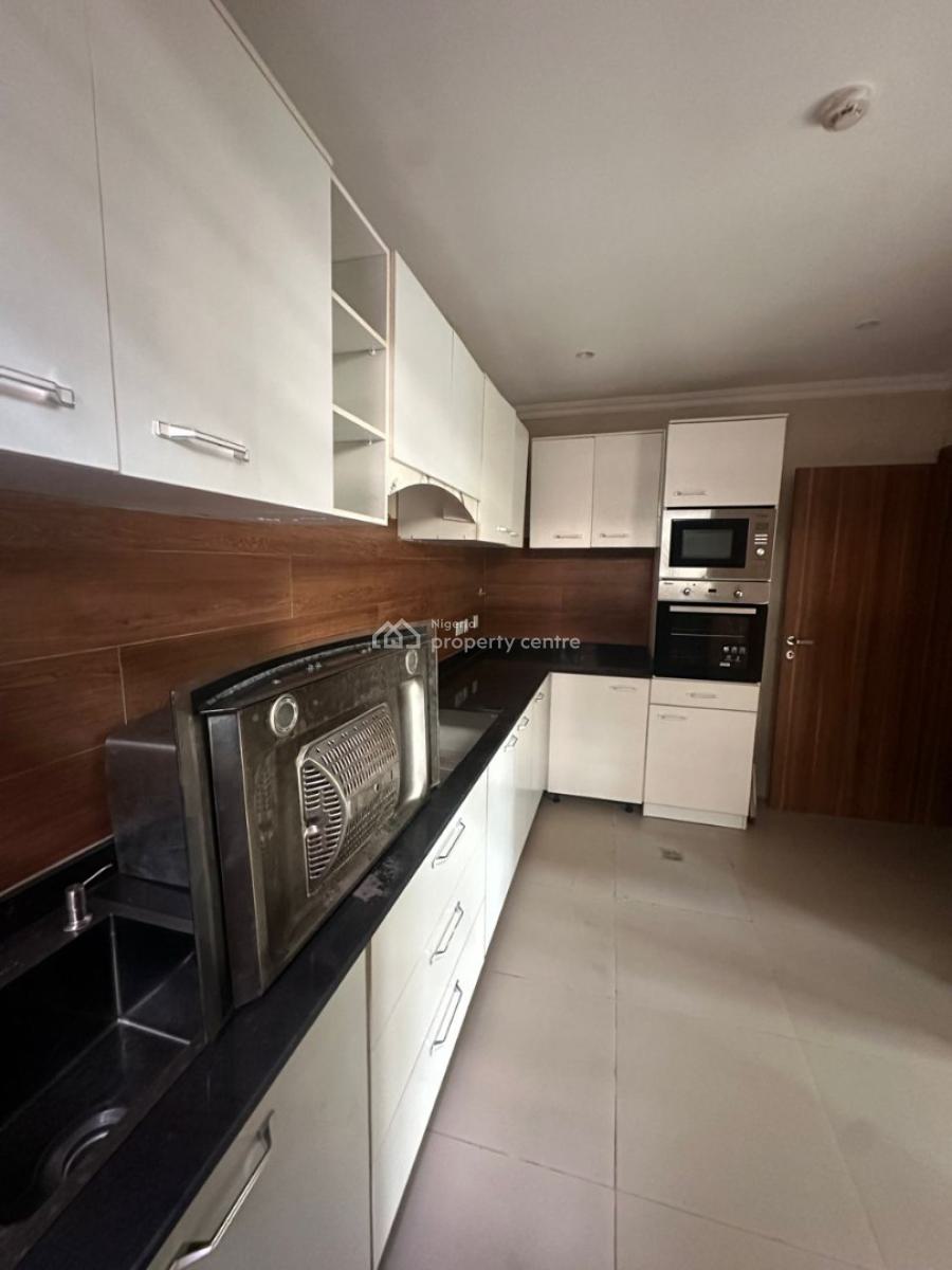 Well-maintained 3 Bedroom Maisonette with Bq, Old Ikoyi, Ikoyi, Lagos, Flat / Apartment for Rent