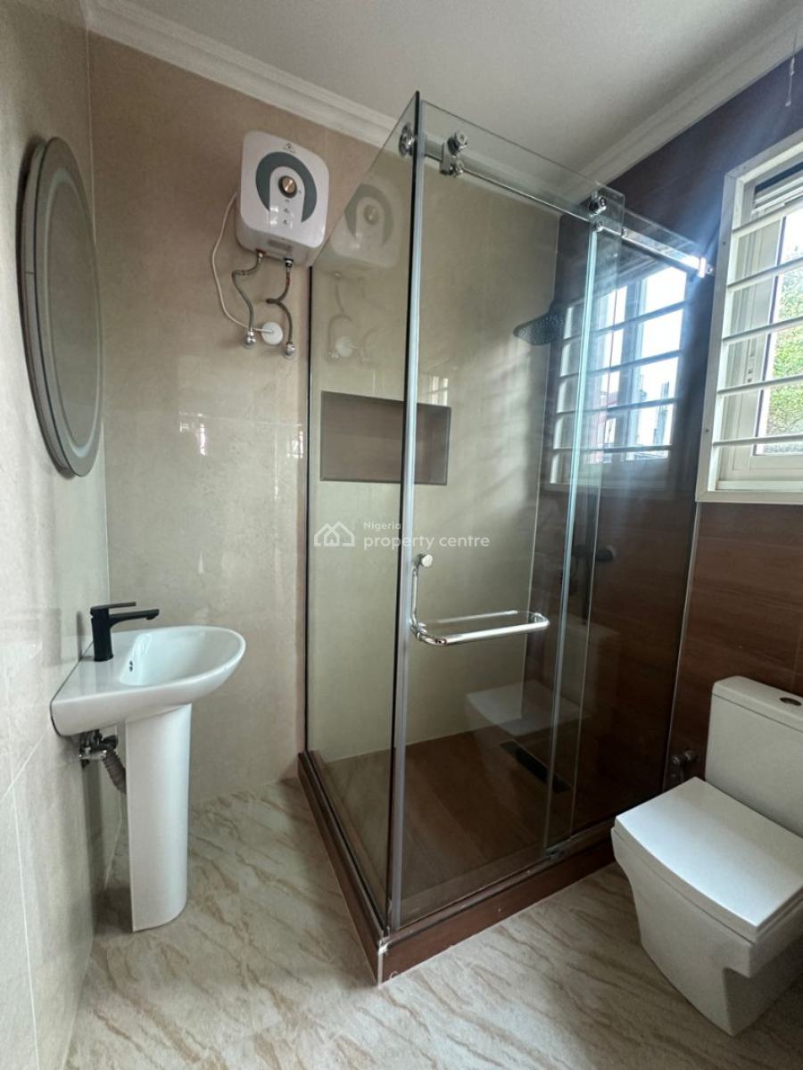 Well-maintained 3 Bedroom Maisonette with Bq, Old Ikoyi, Ikoyi, Lagos, Flat / Apartment for Rent