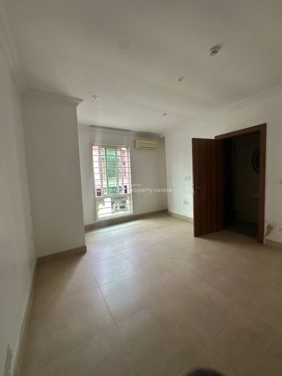 Well-maintained 3 Bedroom Maisonette with Bq, Old Ikoyi, Ikoyi, Lagos, Flat / Apartment for Rent